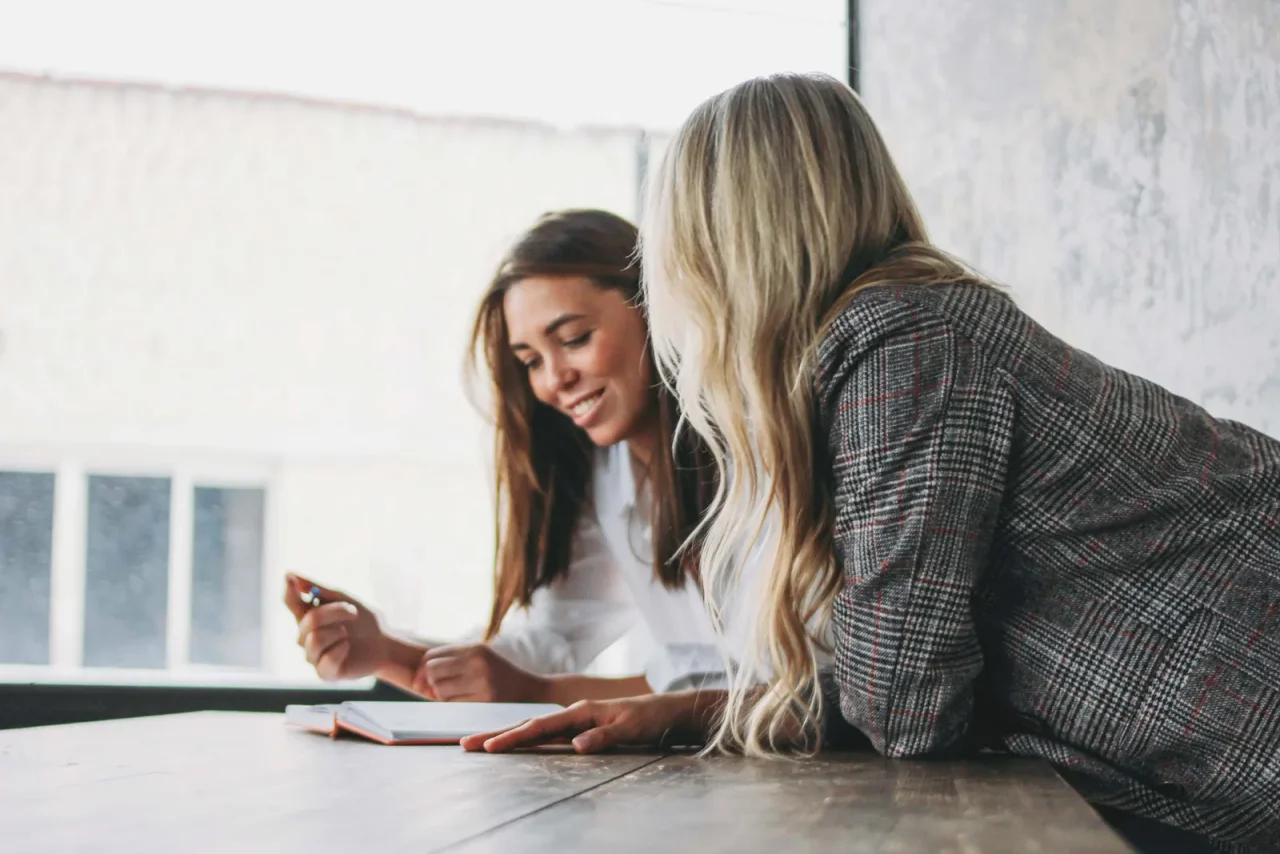 How to Write an Inspirational Speech (With Examples That Motivate Teams)
